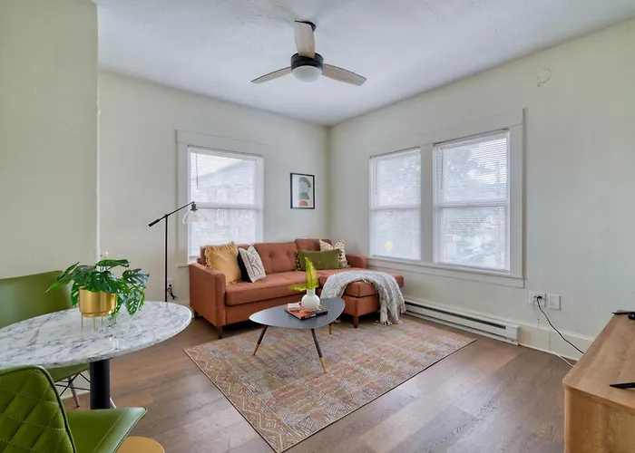 Stay Portland Collection - Mt Tabor Retreat - Local Eateries - Shops - Bars