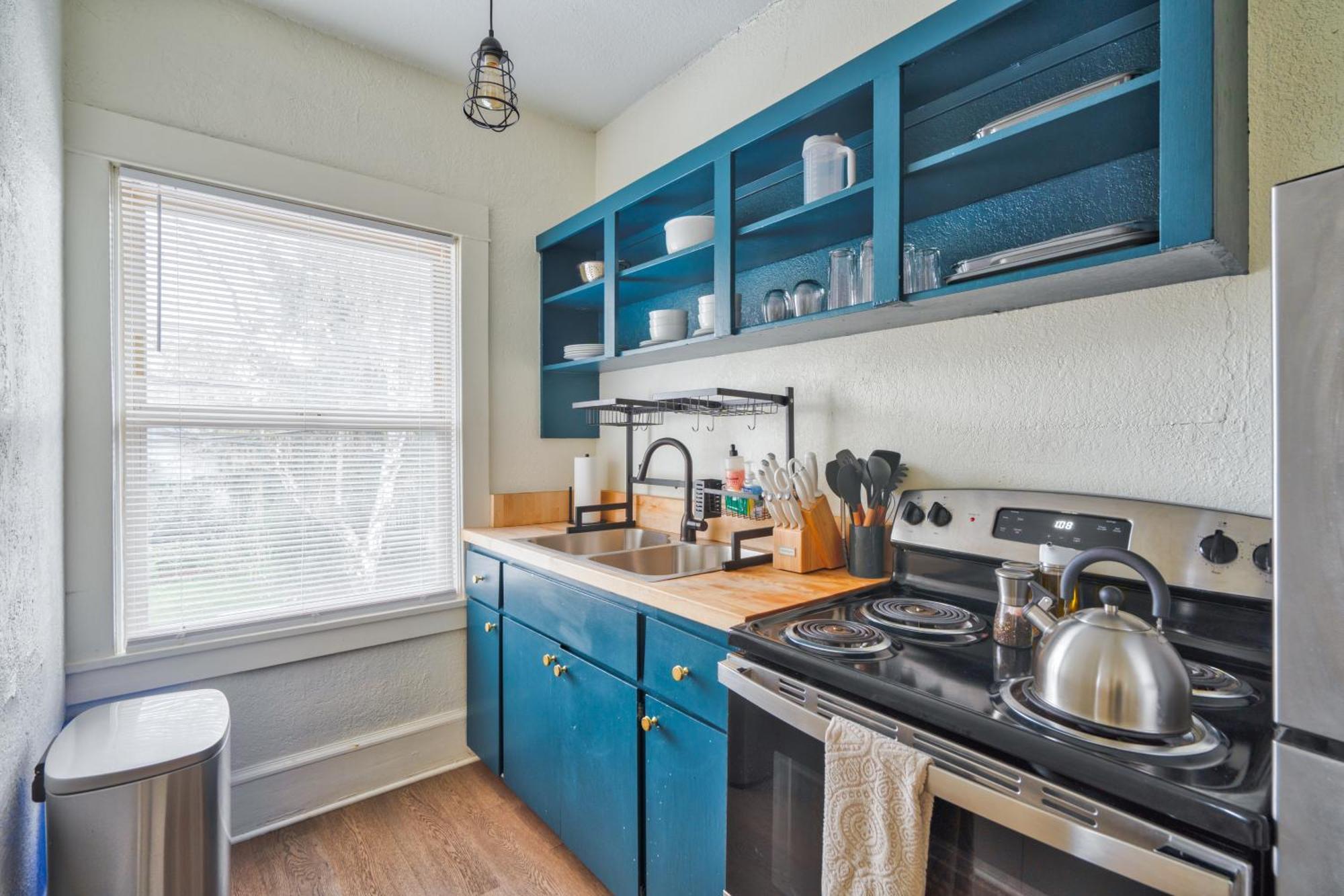 Collection - Mt Tabor Retreat - Local Eateries - Shops - Bars Portland