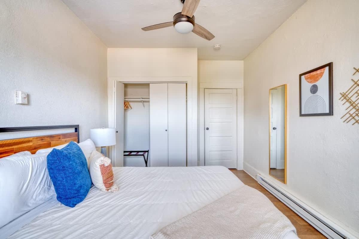 - Mt Tabor Retreat - Local Eateries - Shops - Bars